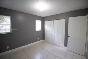 825 SW 10th St, Hallandale Beach, FL 33009 - Photo 4