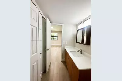 2540 W 67th Pl #202-28, Hialeah, FL 33016 - Photo 8