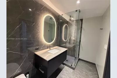 20 NE 11th #2703B, Miami, FL 33132 - Photo 4