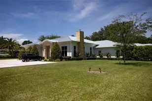 9805 SW 90th Ave, Kendall, FL 33176 - Photo 2