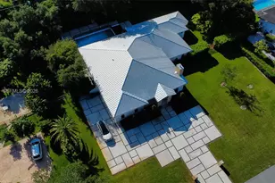 9805 SW 90th Ave, Kendall, FL 33176 - Photo 4