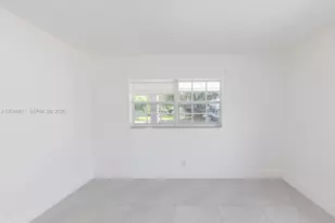 913 NE 2nd St, Hallandale Beach, FL 33009 - Photo 18