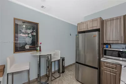750 NE 4th Pl, Hialeah, FL 33010 - Photo 28