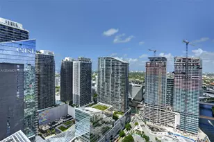 68 SE 6th St, Miami, FL 33131 - Photo 8