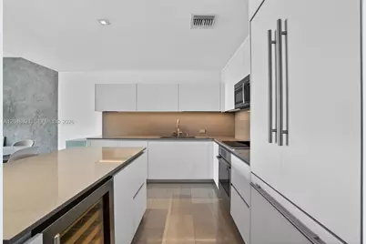68 SE 6th St #3710, Miami, FL 33131 - Photo 20