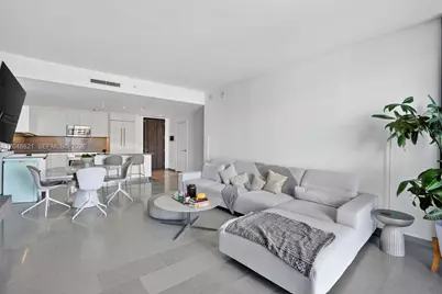 68 SE 6th St #3710, Miami, FL 33131 - Photo 18