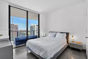68 SE 6th St, Miami, FL 33131 - Photo 20