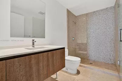 68 SE 6th St #3710, Miami, FL 33131 - Photo 12