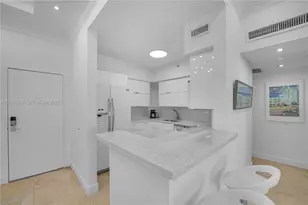 1500 Bay Rd, Miami Beach, FL 33139 - Photo 8