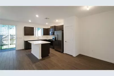 2411 SE 10th St #2411, Homestead, FL 33035 - Photo 10