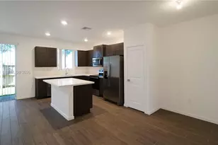 2411 SE 10th St, Homestead, FL 33035 - Photo 10