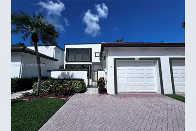 786 SW 158th Way, Pembroke Pines, FL 33027 - Photo 2