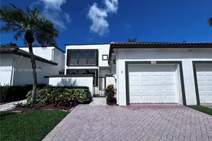 786 SW 158th Way, Pembroke Pines, FL 33027 - Photo 2