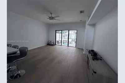 786 SW 158th Way, Pembroke Pines, FL 33027 - Photo 16