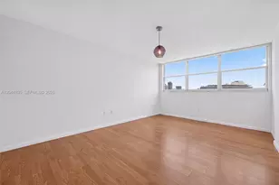 7118 Bonita Dr, Miami Beach, FL 33141 - Photo 20