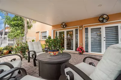 19702 NW 84th Pl, Hialeah, FL 33015 - Photo 12