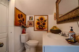 19702 NW 84th Pl, Hialeah, FL 33015 - Photo 40