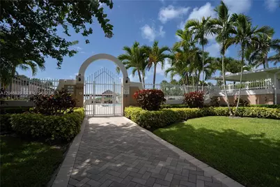 19702 NW 84th Pl, Hialeah, FL 33015 - Photo 48