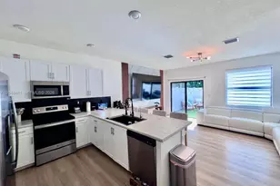 10939 W 32nd Ln, Hialeah, FL 33018 - Photo 6