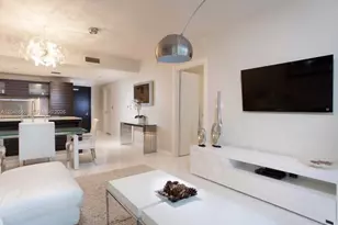 200 Biscayne Blvd Way, Miami, FL 33131 - Photo 2