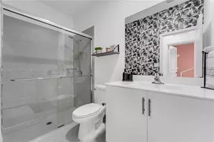 21100 SW 127th Pl, Miami, FL 33177 - Photo 18