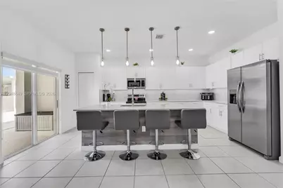 21100 SW 127th Pl, Miami, FL 33177 - Photo 6