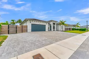 21100 SW 127th Pl, Miami, FL 33177 - Photo 2