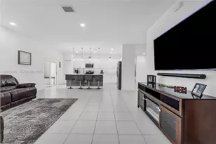21100 SW 127th Pl, Miami, FL 33177 - Photo 10