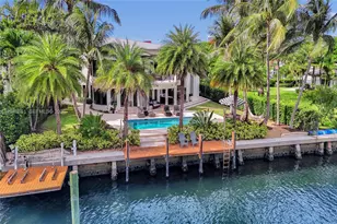 113 Holiday Dr, Hallandale Beach, FL 33009 - Photo 1
