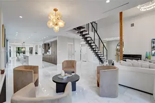 113 Holiday Dr, Hallandale Beach, FL 33009 - Photo 16