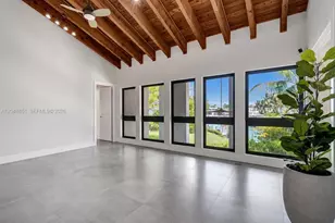113 Holiday Dr, Hallandale Beach, FL 33009 - Photo 28
