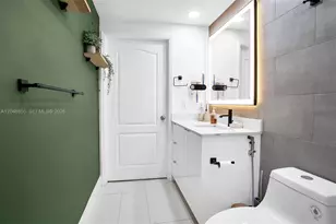 5091 NW 7th St, Miami, FL 33126 - Photo 18