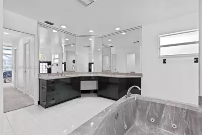 5242 NW 109th Ln, Coral Springs, FL 33076 - Photo 34