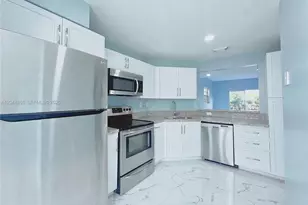 10014 Hammocks Blvd, Miami, FL 33196 - Photo 2