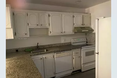 410 SE 2nd St #408, Hallandale Beach, FL 33009 - Photo 6