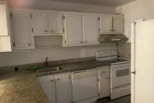 410 SE 2nd St, Hallandale Beach, FL 33009 - Photo 6