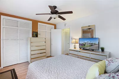 820 SW 11th Ave #18B, Hallandale Beach, FL 33009 - Photo 2