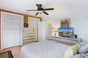 820 SW 11th Ave, Hallandale Beach, FL 33009 - Photo 2