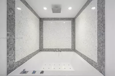 200 Biscayne Boulevard Way #4314, Miami, FL 33131 - Photo 14