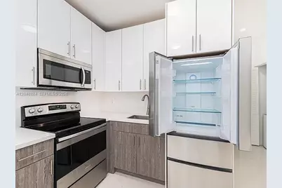 676 NW 47th St #7, Miami, FL 33127 - Photo 4