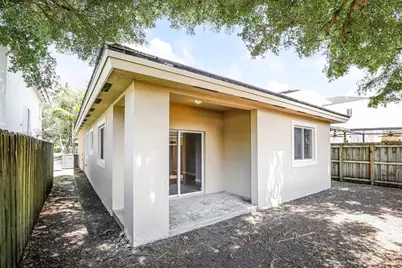 216 SE 32nd Ter, Homestead, FL 33033 - Photo 18