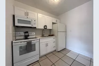 3024 NW 2nd St, Pompano Beach, FL 33069 - Photo 12
