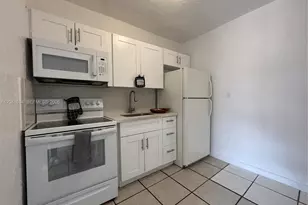 3024 NW 2nd St, Pompano Beach, FL 33069 - Photo 12