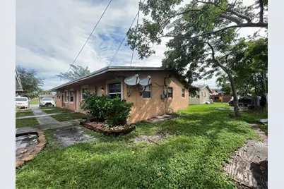 3024 NW 2nd St, Pompano Beach, FL 33069 - Photo 2