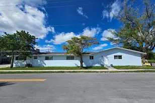 329 SE 2nd St, Hallandale Beach, FL 33009 - Photo 2