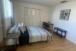 329 SE 2nd St, Hallandale Beach, FL 33009 - Photo 28