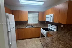 1650 W 44th Pl, Hialeah, FL 33012 - Photo 2
