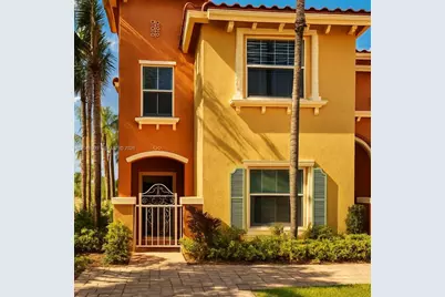 1088 SW 144th Ave #801, Pembroke Pines, FL 33027 - Photo 4