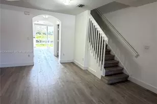 1088 SW 144th Ave, Pembroke Pines, FL 33027 - Photo 6