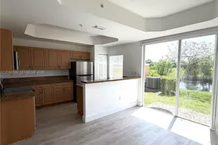 1088 SW 144th Ave, Pembroke Pines, FL 33027 - Photo 16